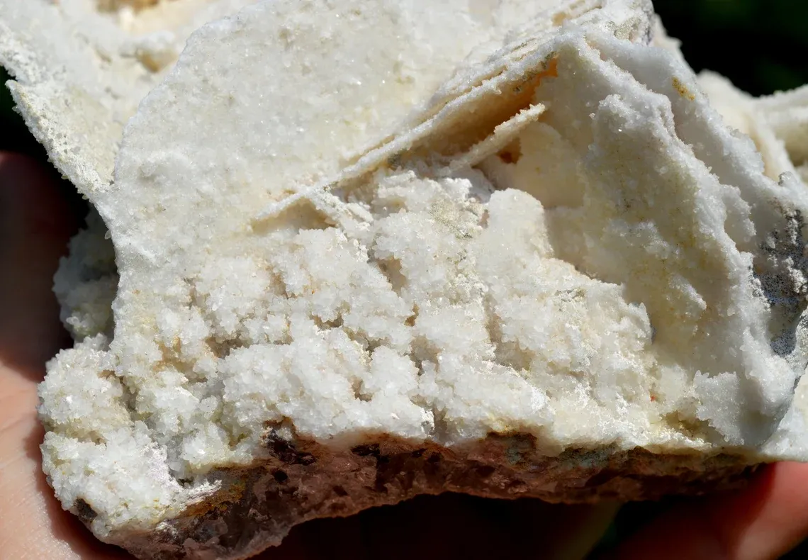 Pseudomorph Calcite in quartz and amethyst 1200 grams - Baia Mare, Maramureș, Romania - image 2