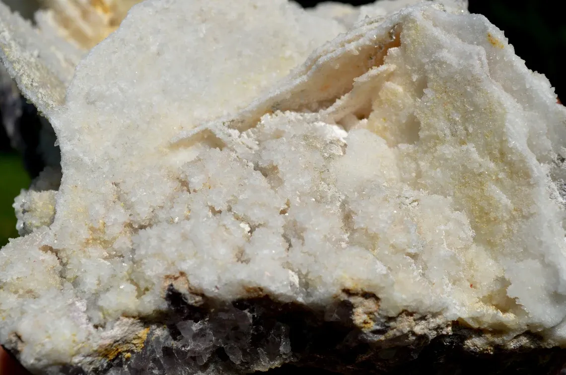 Pseudomorph Calcite in quartz and amethyst 1200 grams - Baia Mare, Maramureș, Romania - image 5