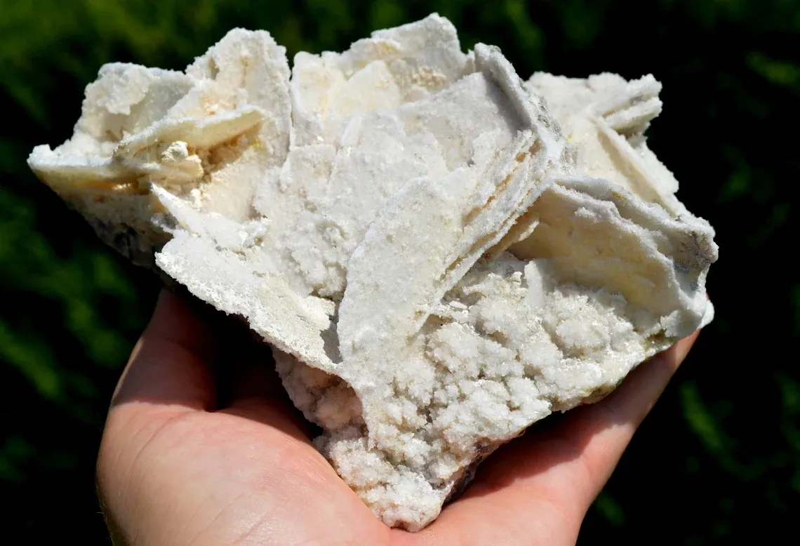 Pseudomorph Calcite in quartz and amethyst 1200 grams - Baia Mare, Maramureș, Romania - image 1