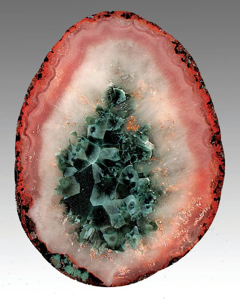 Pumpellyite, pink Quartz, Copper image