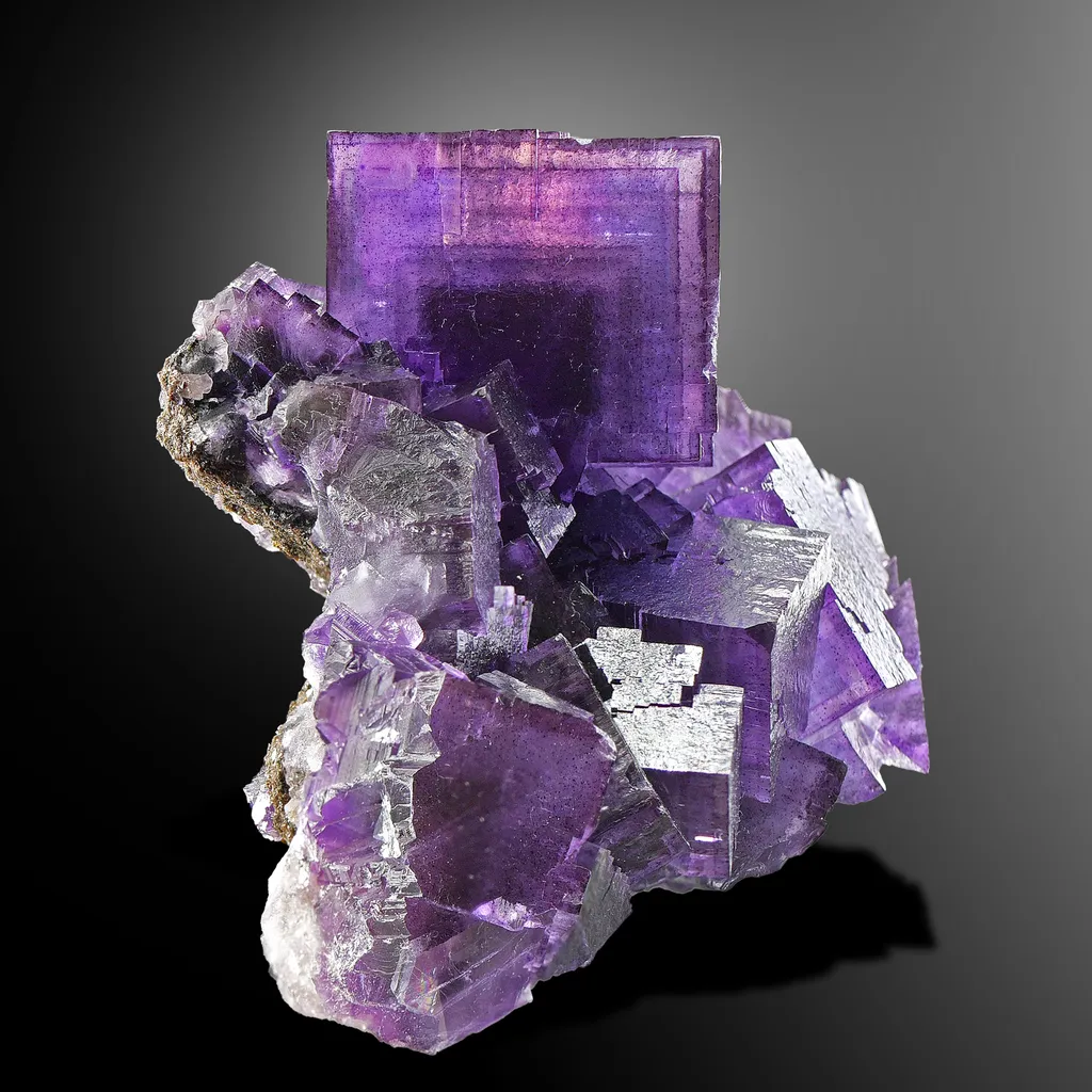 Purple Phantom Fluorite from Denton mine, Illinois. Quality is outstanding, its breathtaking clarity and phantoms makes it truly remarkable - image 2