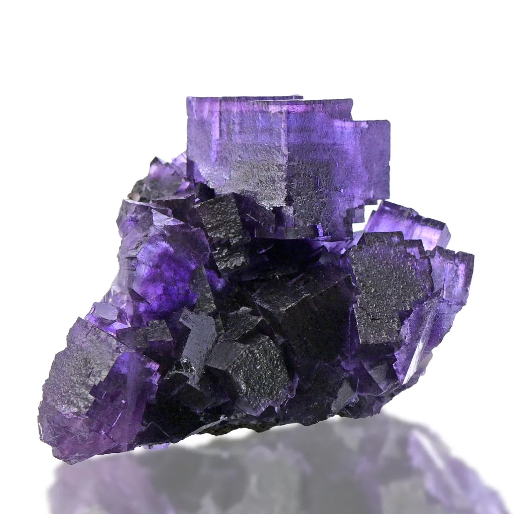 Purple Phantom Fluorite from Denton mine, Illinois. Quality is outstanding, its breathtaking clarity and phantoms makes it truly remarkable - image 3