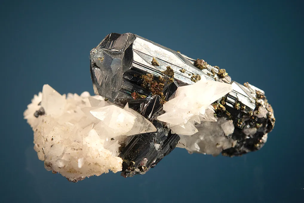 Pyrargyrite on Calcite - image 3