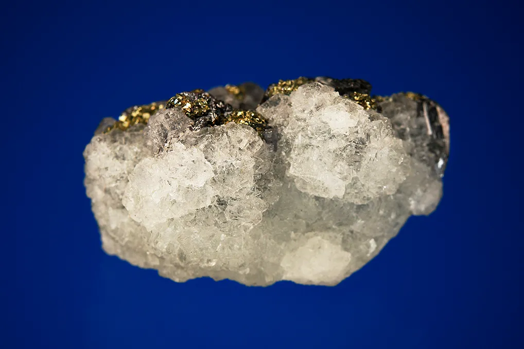 Pyrargyrite with Fluorite and Chalcopyrite - image 2