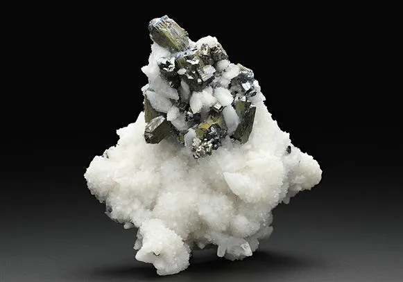 Pyrargyrite with Quartz - image 1