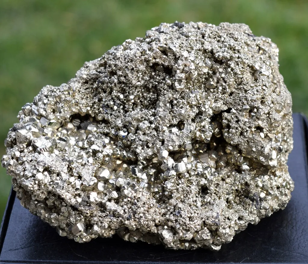 Pyrite 2370 grams - Huarón mining district, Huayllay district, Pasco province, Pasco, Peru image