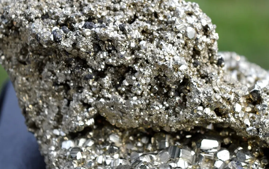Pyrite 2370 grams - Huarón mining district, Huayllay district, Pasco province, Pasco, Peru - image 6