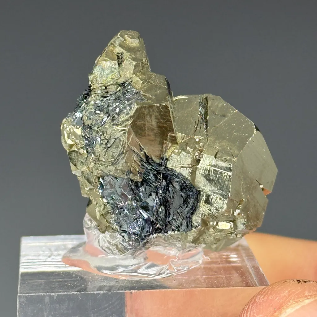 Pyrite - image 3