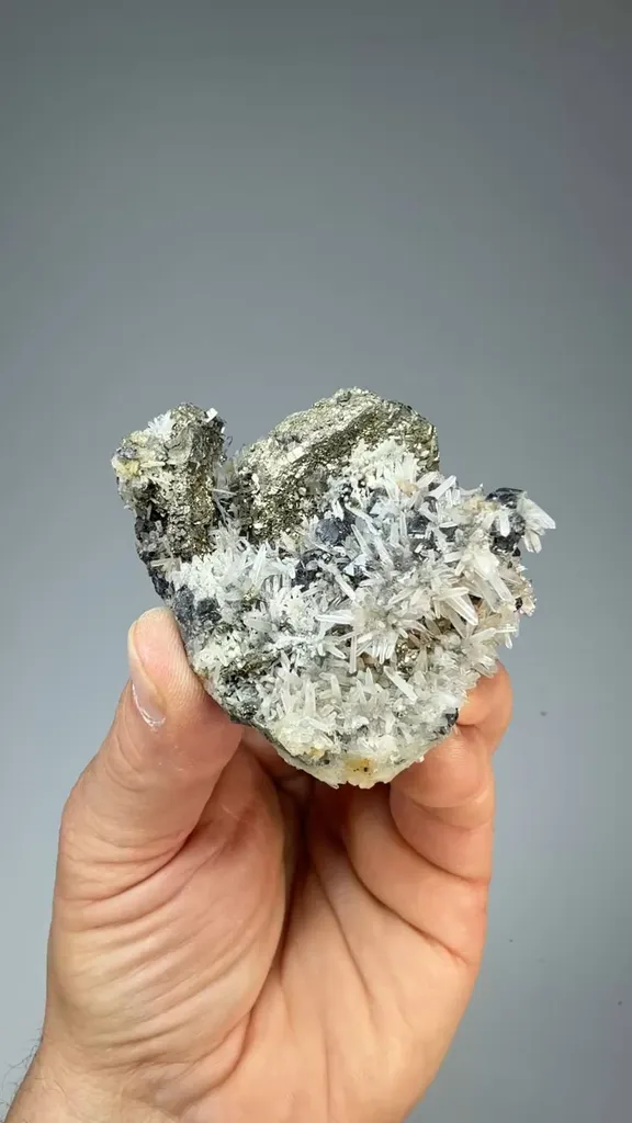 Pyrite after Pyrrhotite with Quartz, Sphalerite image