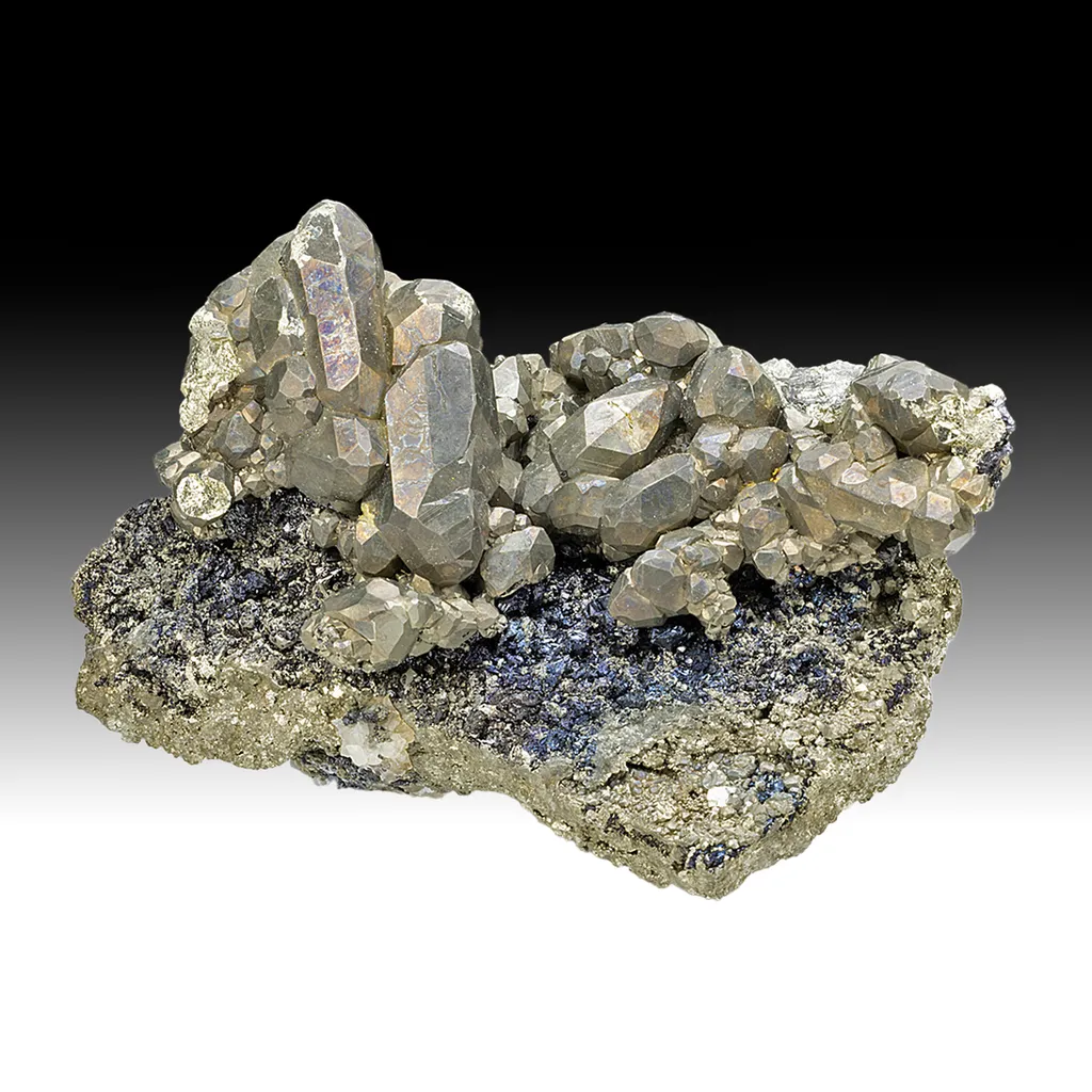 Pyrite epitaxial on Marcasite with Sphalerite image