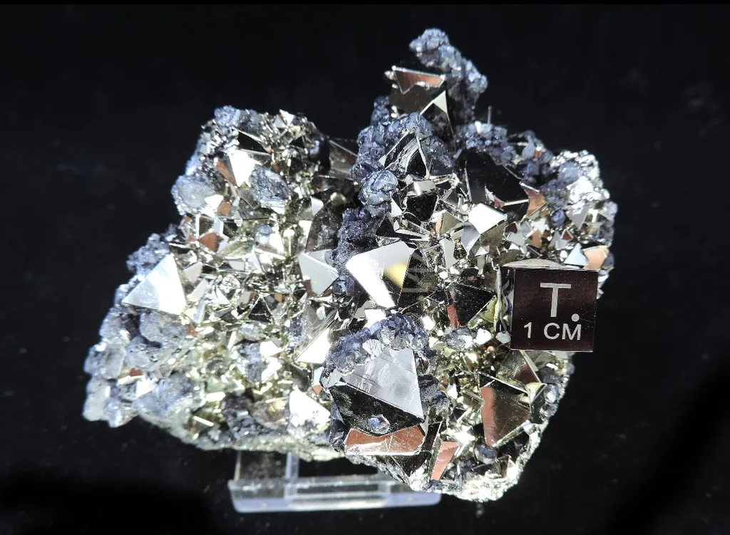 Pyrite from Huanzala Mine, Huanzala, Ancash, Peru image