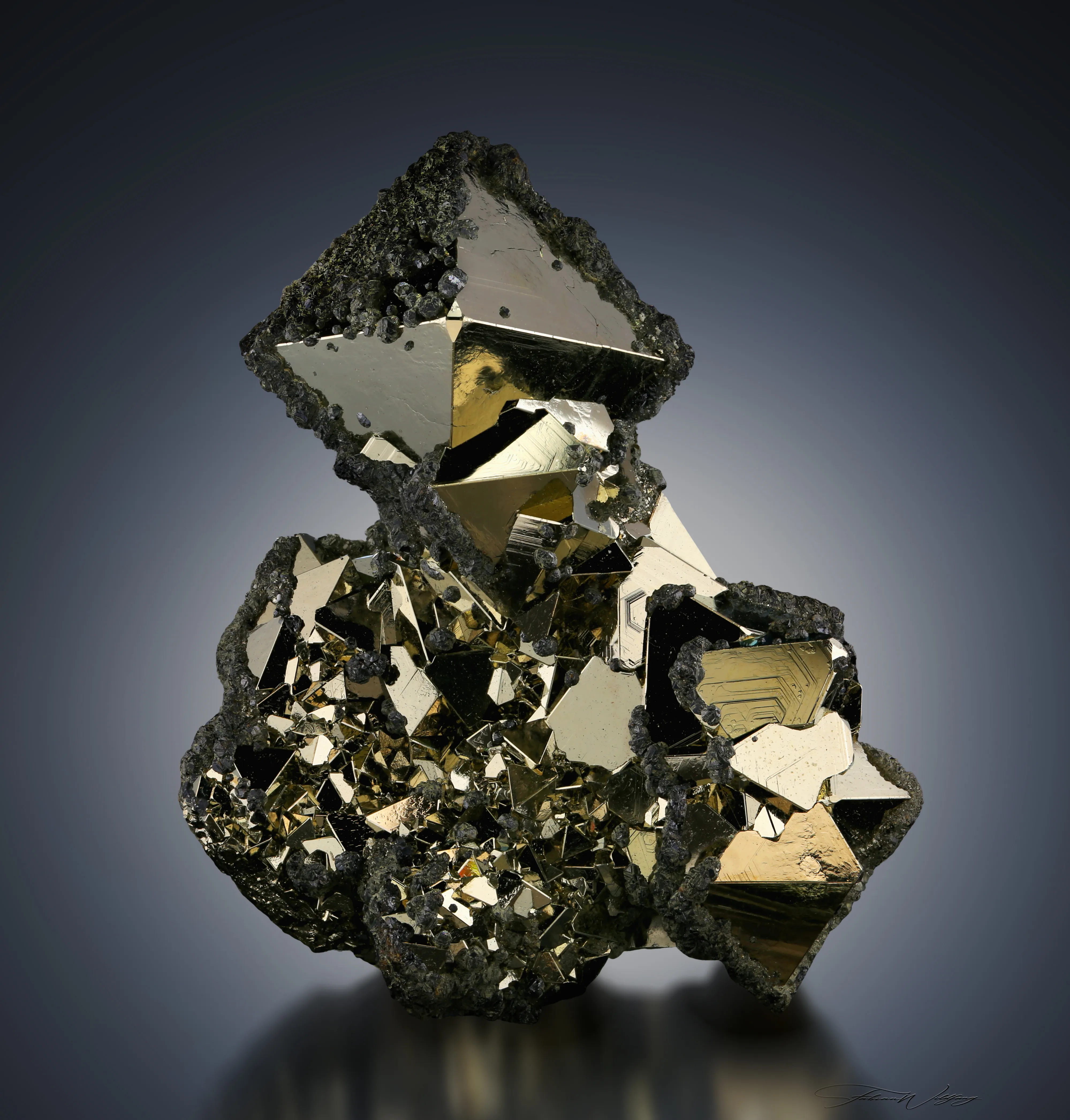 Pyrite from Peru, Ancash, Huanzala, Huanzala Mine - image 1