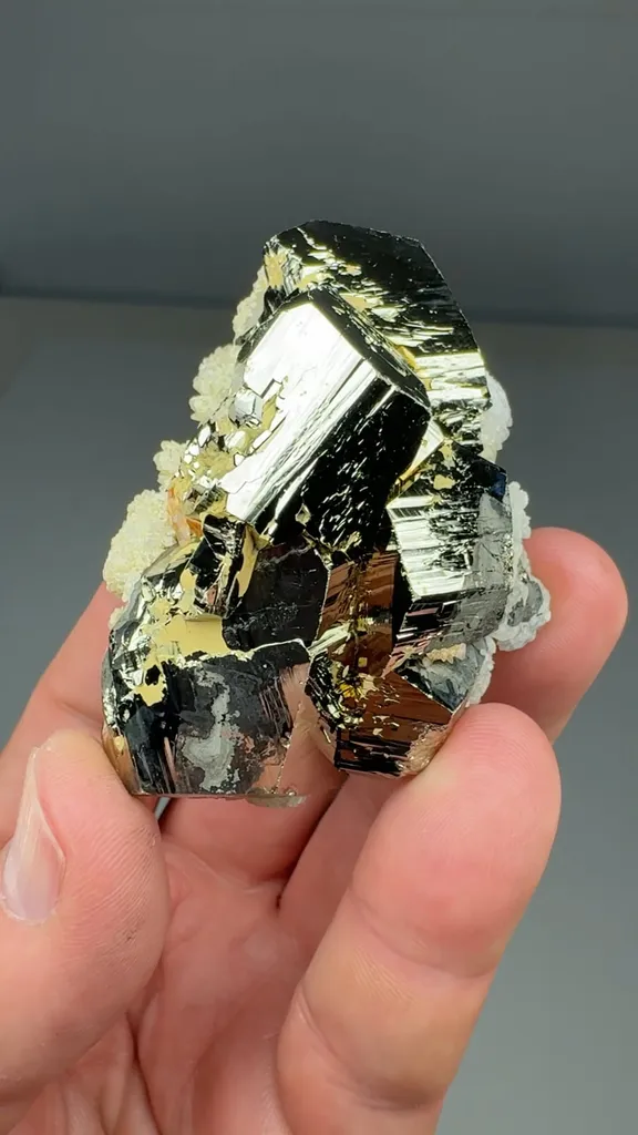 Pyrite (O-041) image