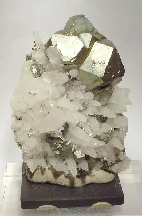 Pyrite, Quartz image