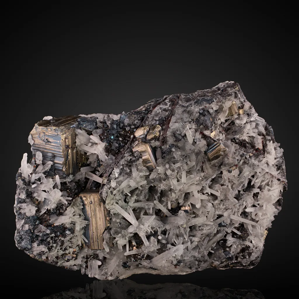 Pyrite, Quartz, Hubnerite image