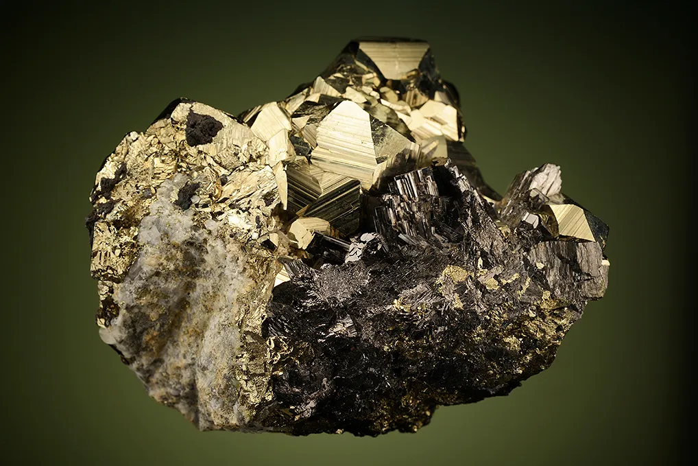 Pyrite with Enargite - image 4
