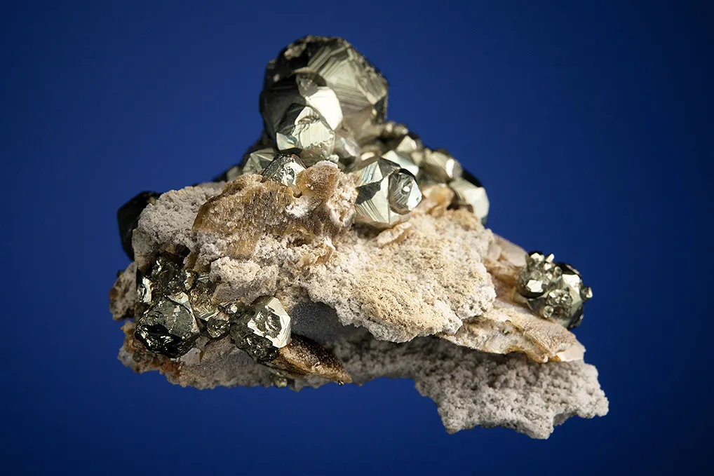 Pyrite with Siderite - image 4