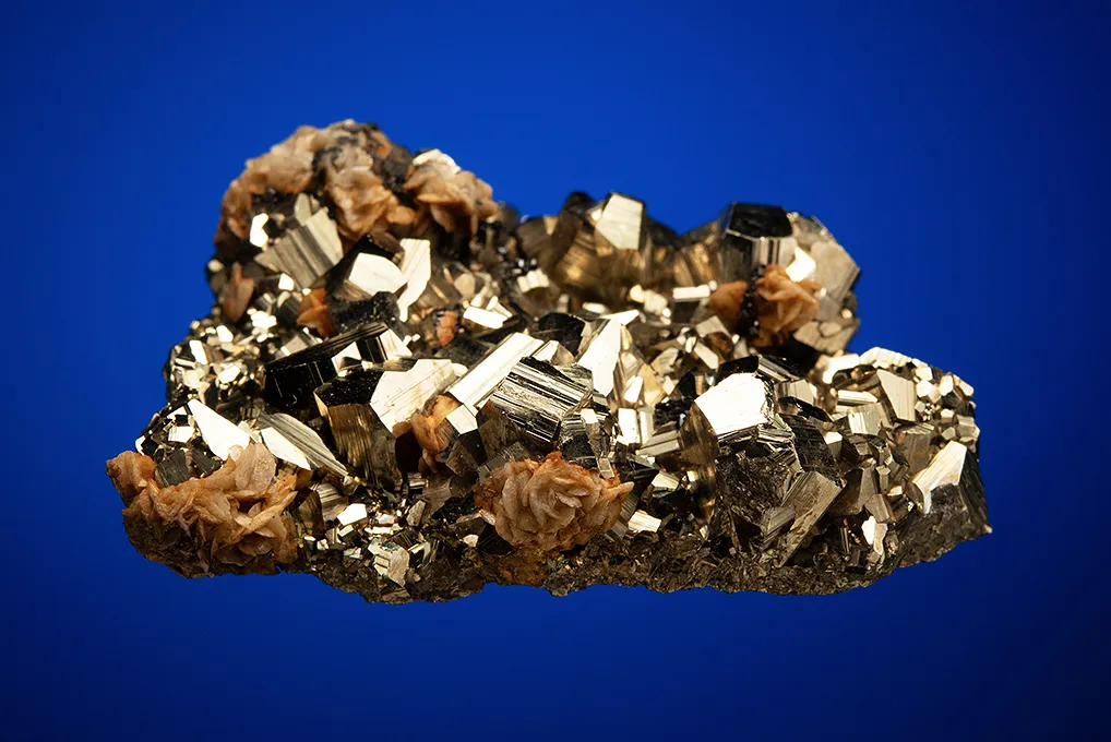 Pyrite with Siderite - image 3