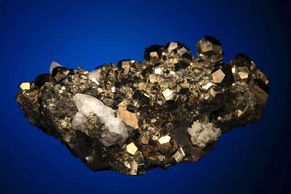 Pyrite with Sphalerite and Calcite - image 4