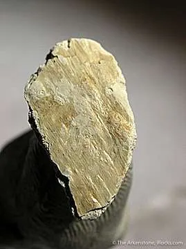 Pyroaurite - image 2