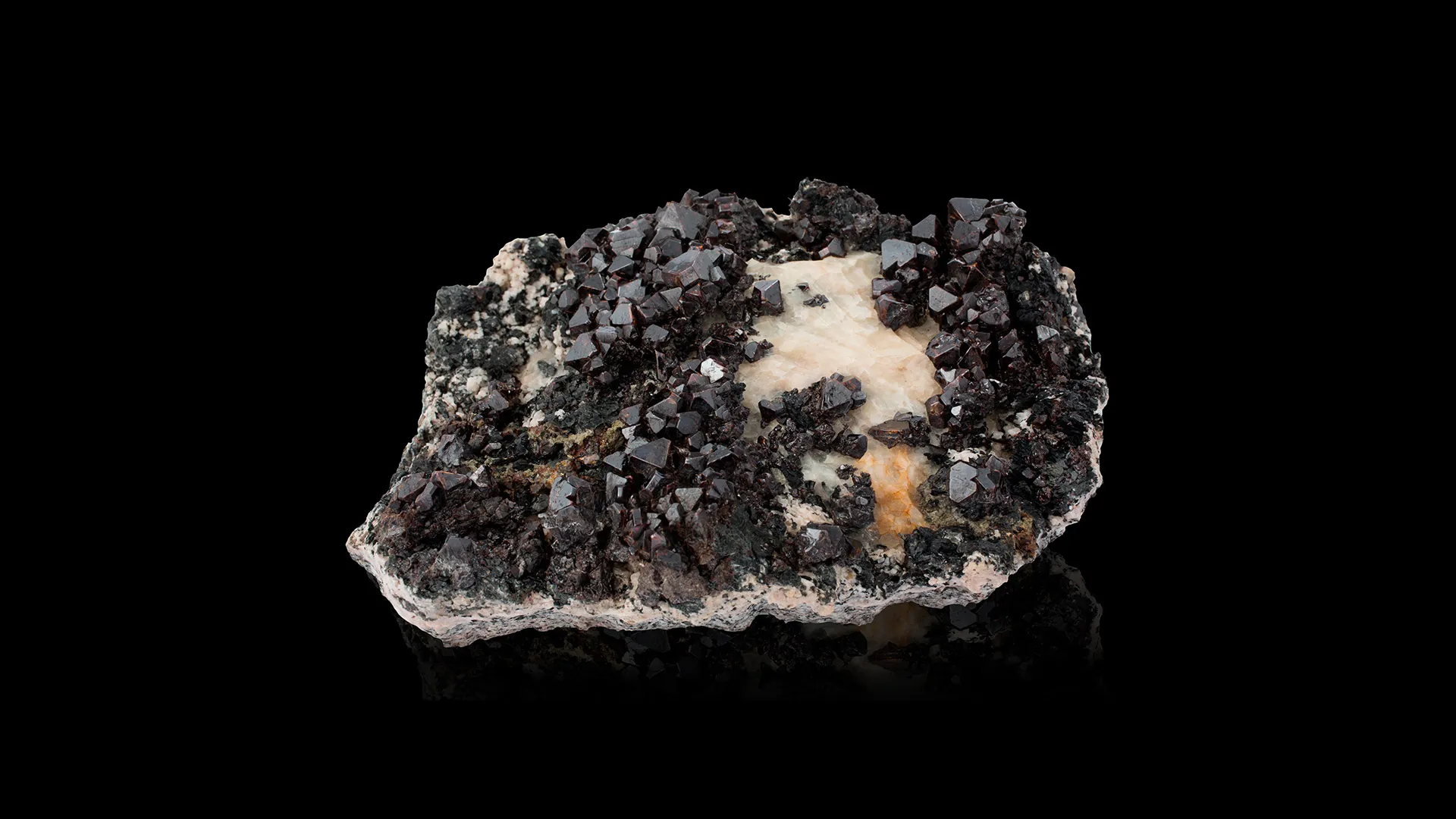 Pyrochlore - image 1