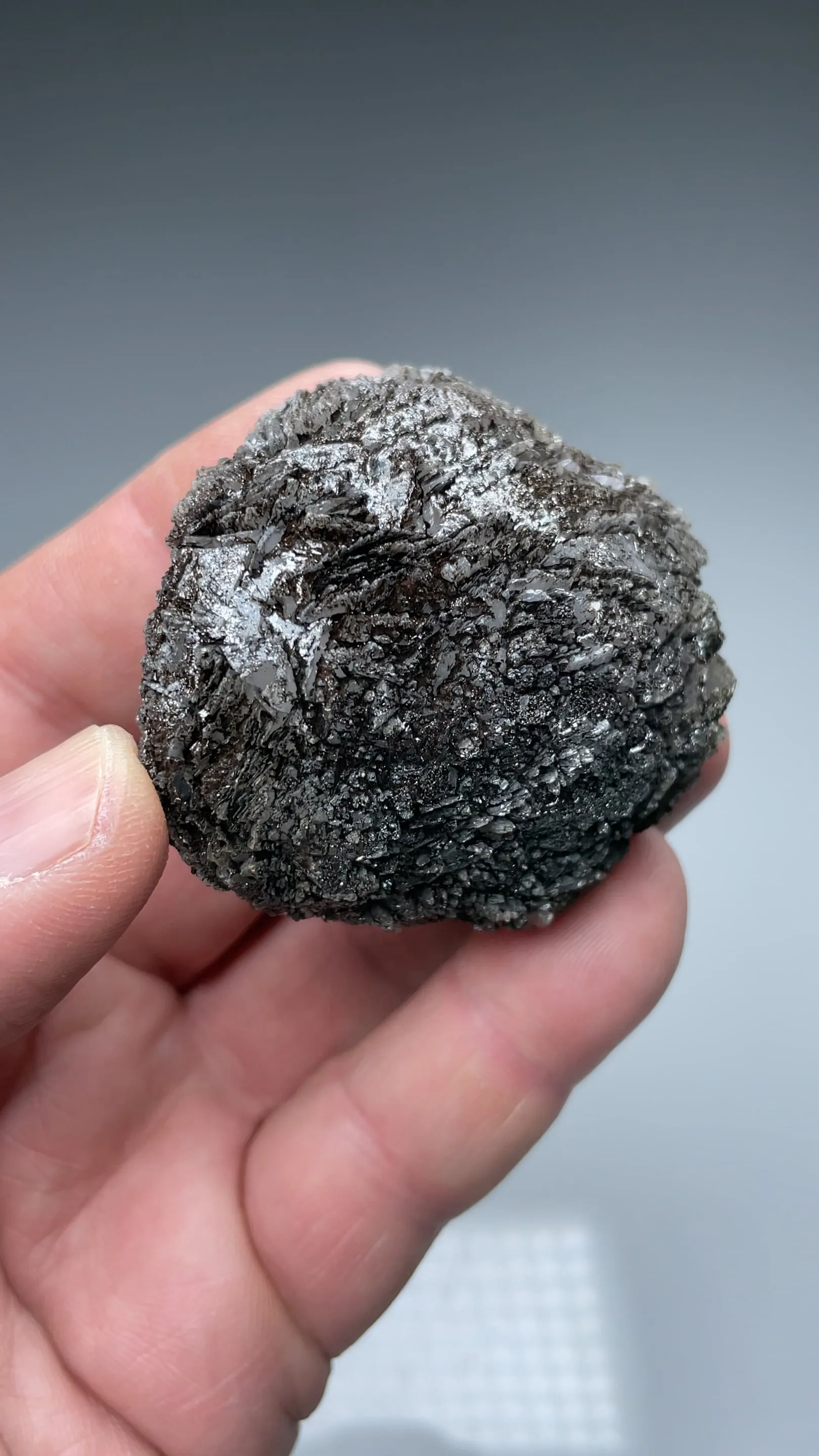 Pyrochroite with Datolite - image 2