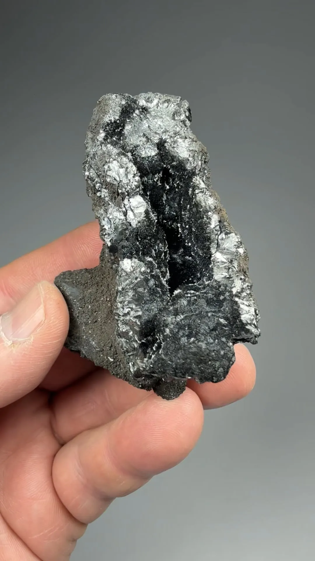 Pyrolusite - image 2