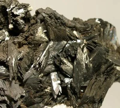 Pyrolusite - image 2