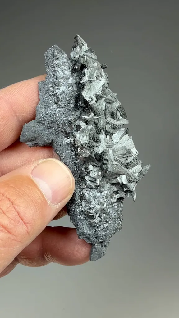 Pyrolusite - image 2