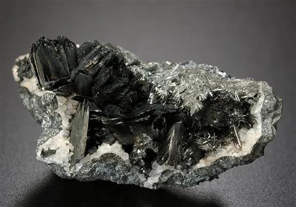 Pyrolusite image