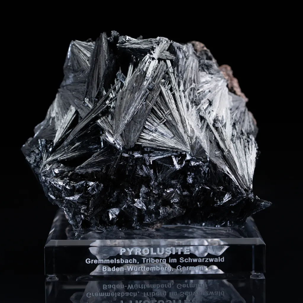 Pyrolusite from Germany, Baden-Württemberg, Gremmelsbach image