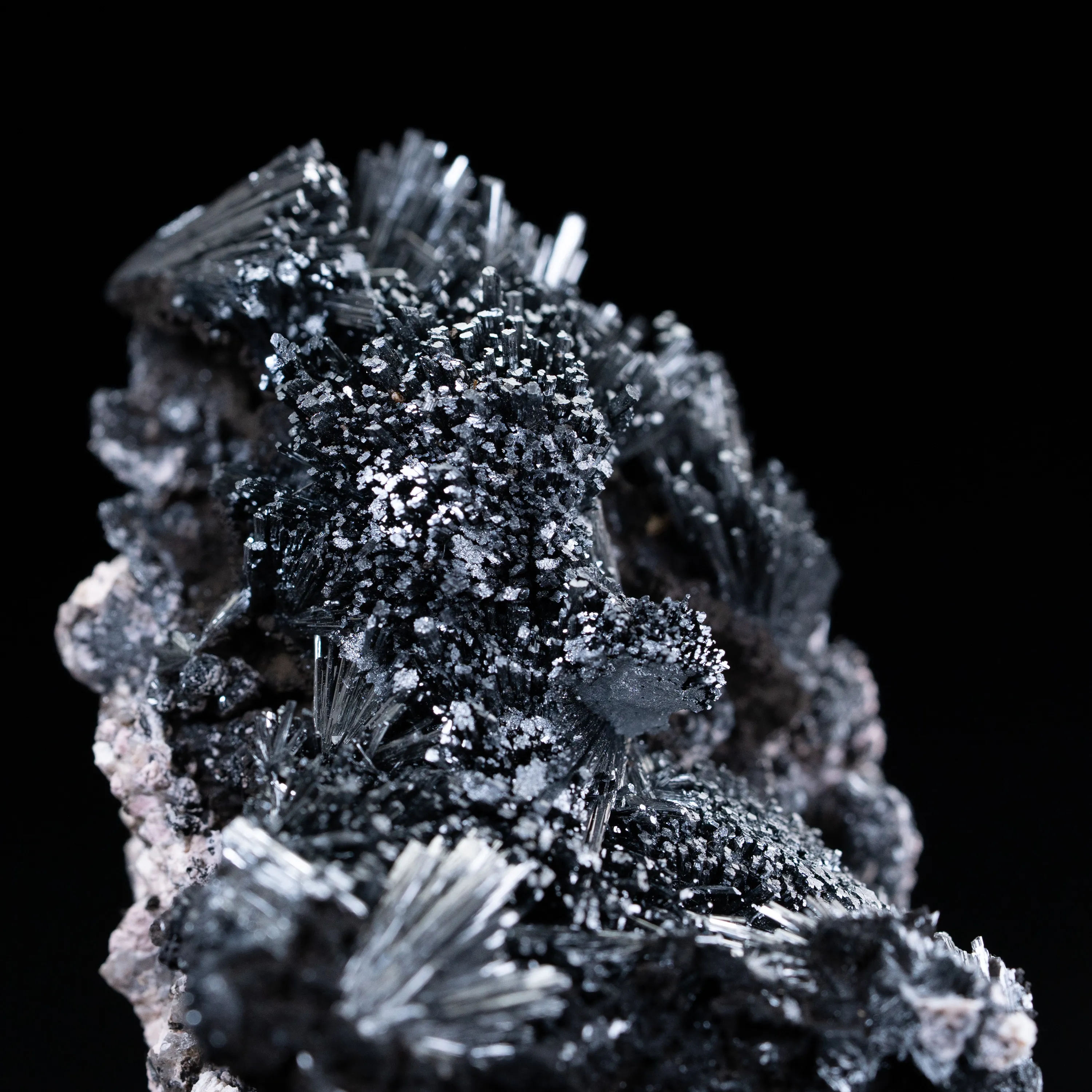 Pyrolusite from Germany, Baden-Württemberg, Gremmelsbach - image 7