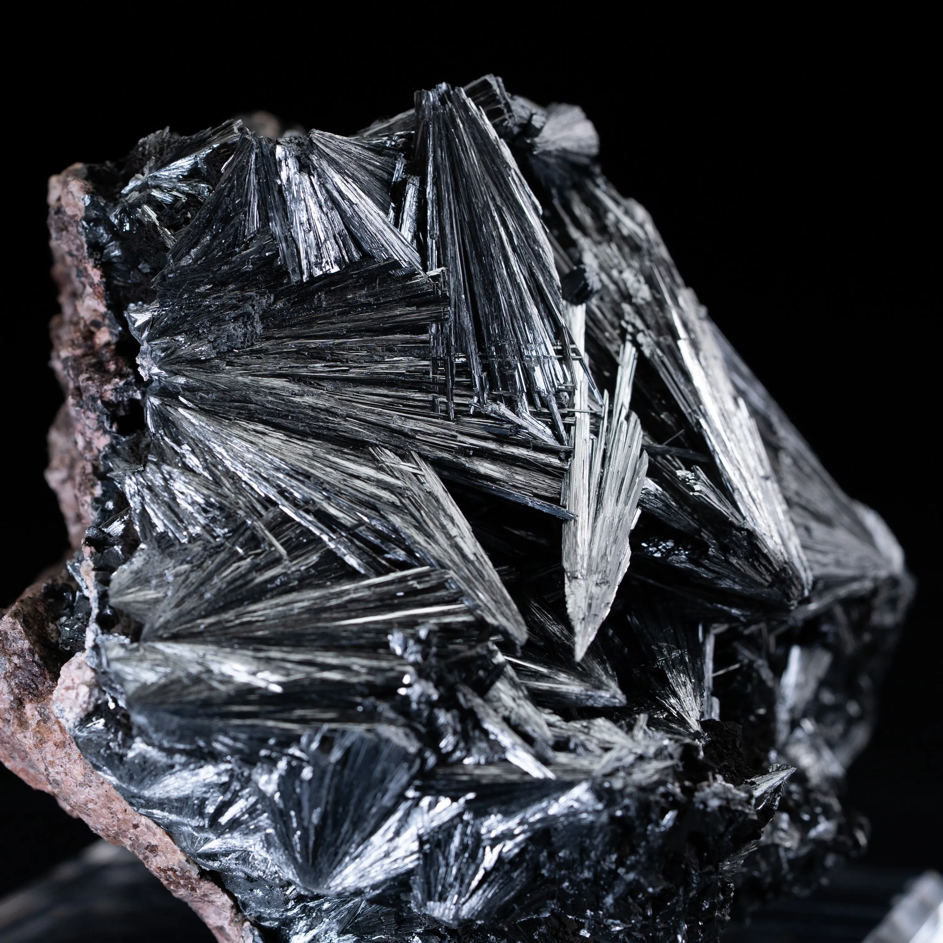 Pyrolusite from Germany, Baden-Württemberg, Gremmelsbach - image 3