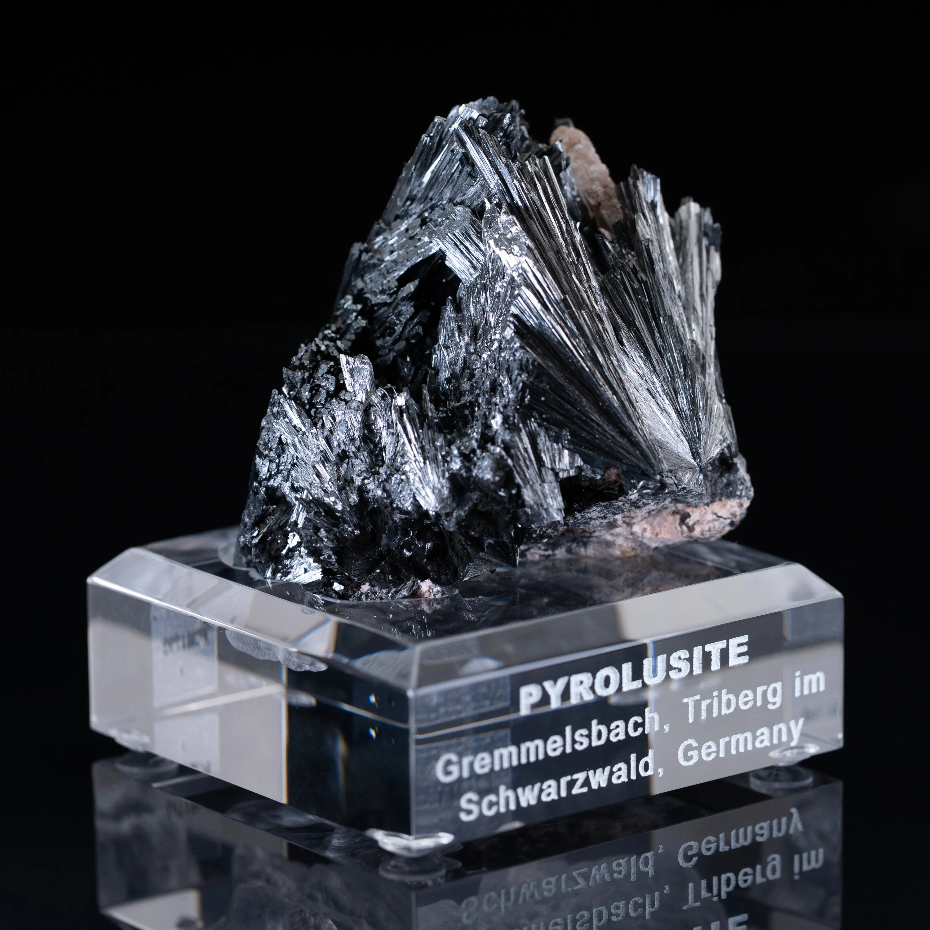 Pyrolusite from Germany, Baden-Württemberg, Gremmelsbach - image 2