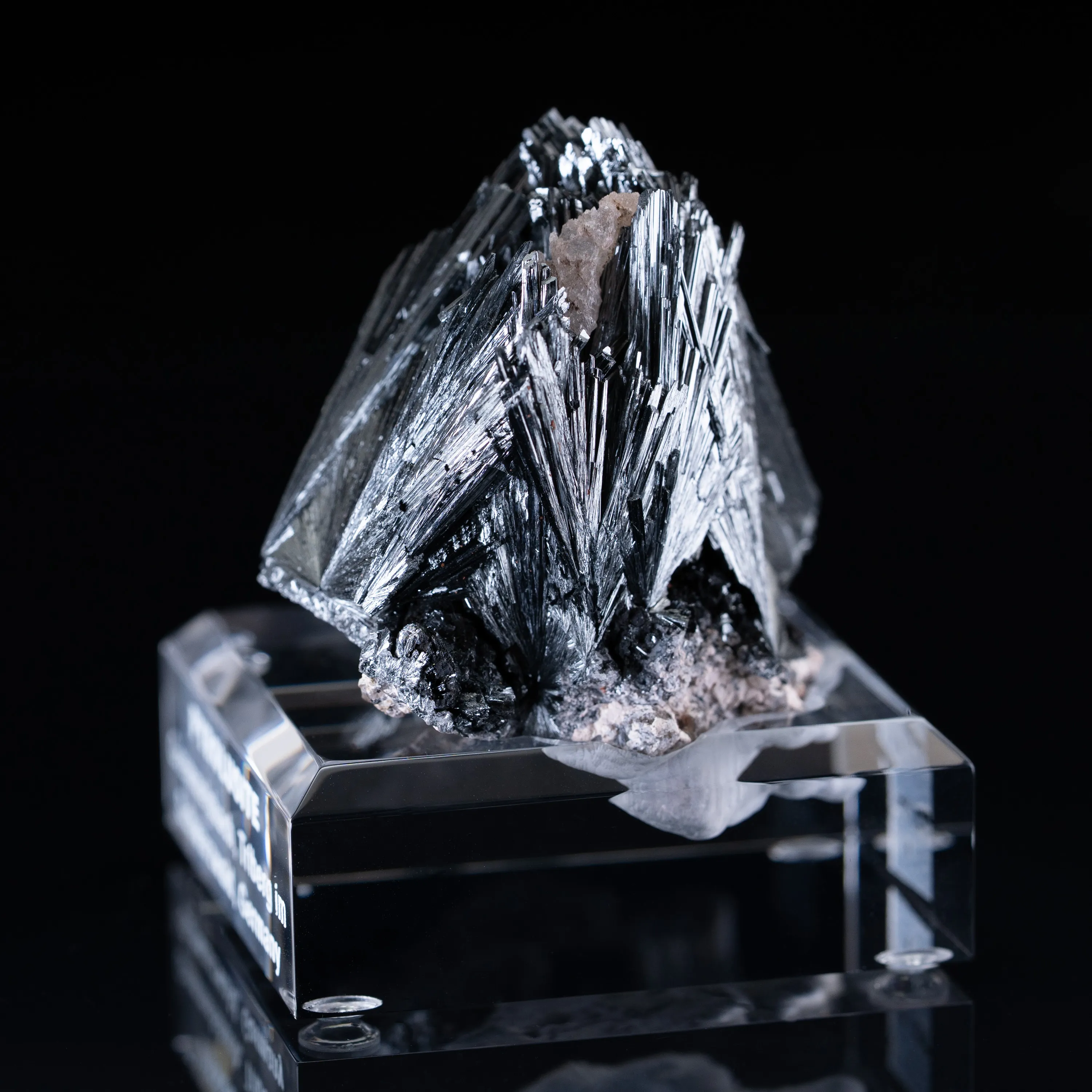 Pyrolusite from Germany, Baden-Württemberg, Gremmelsbach - image 3