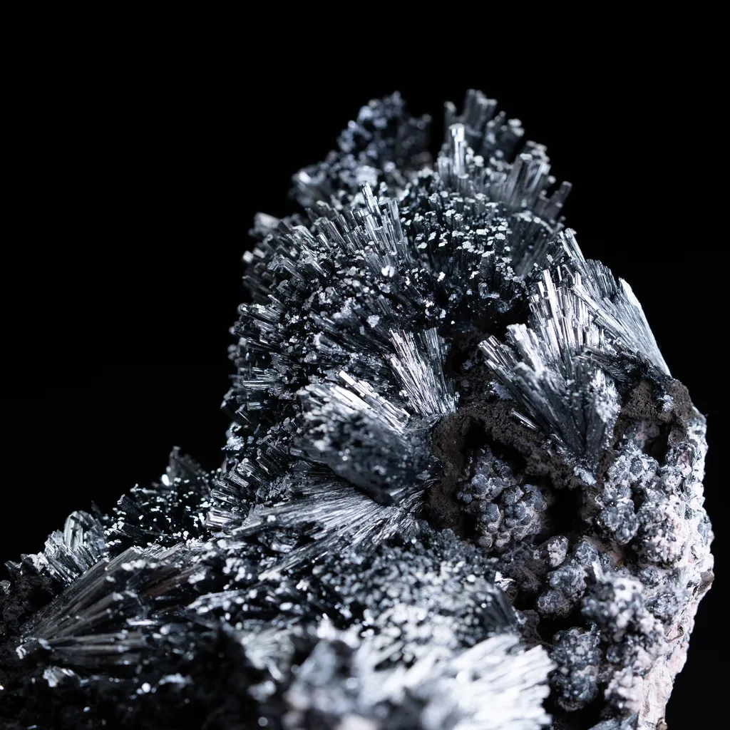 Pyrolusite from Germany, Baden-Württemberg, Gremmelsbach - image 5