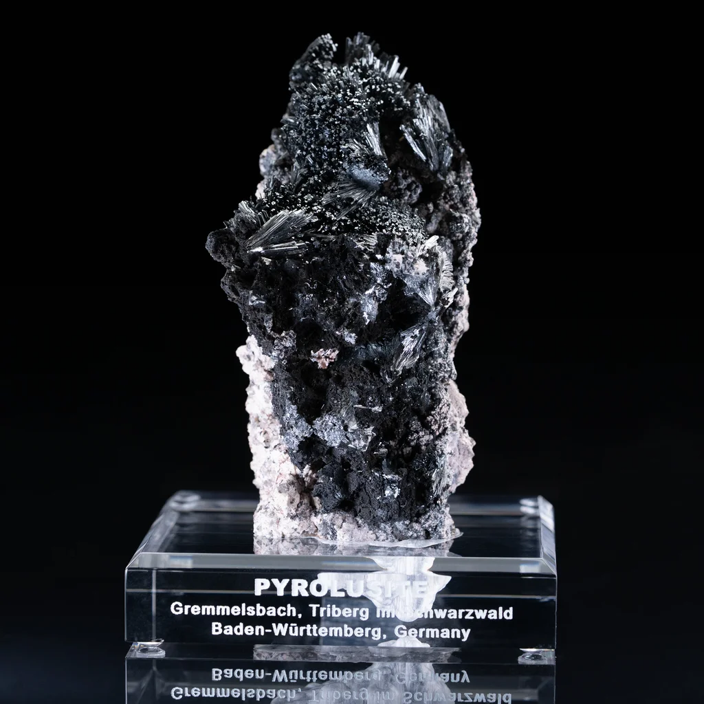 Pyrolusite from Gremmelsbach, Baden-Württemberg, Germany - image 2