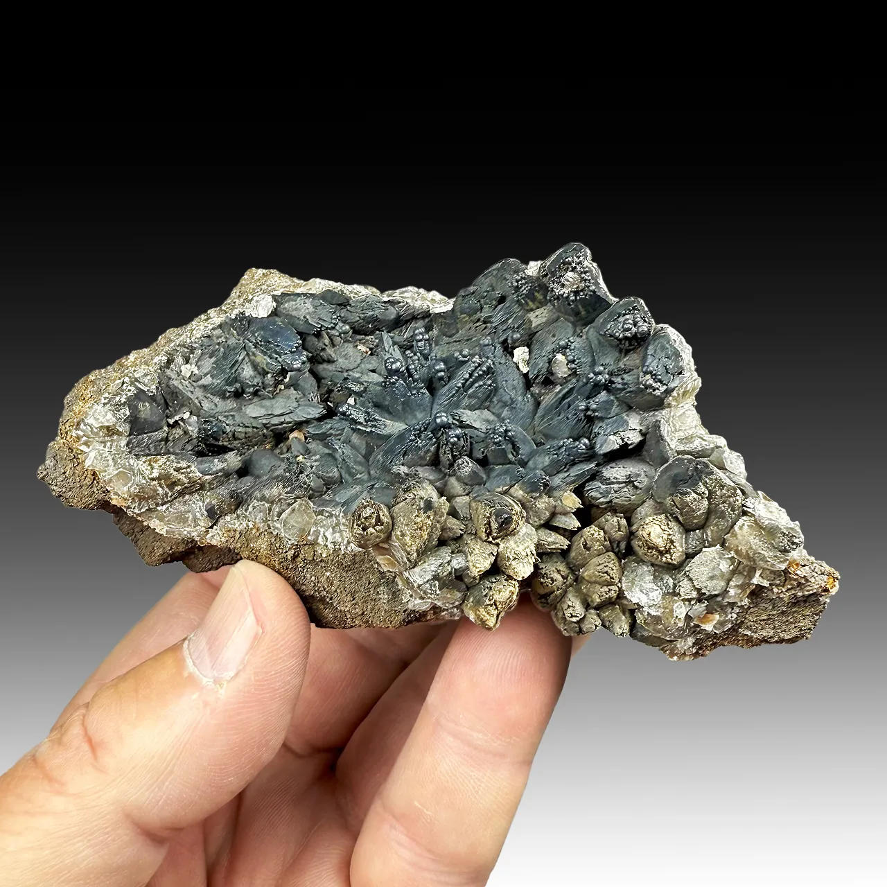 Pyrolusite on Calcite - image 1