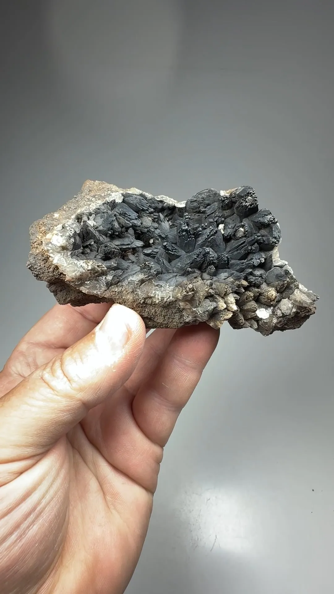 Pyrolusite on Calcite - image 2