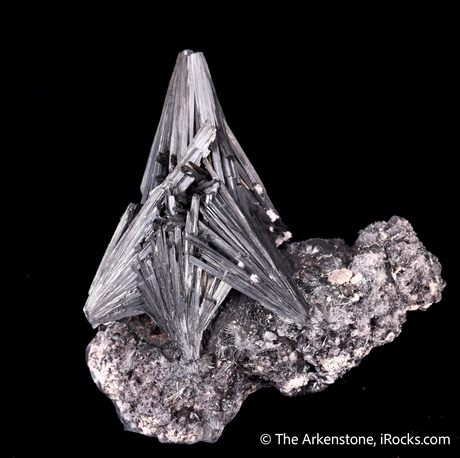 Pyrolusite on Rhodochrosite - image 1