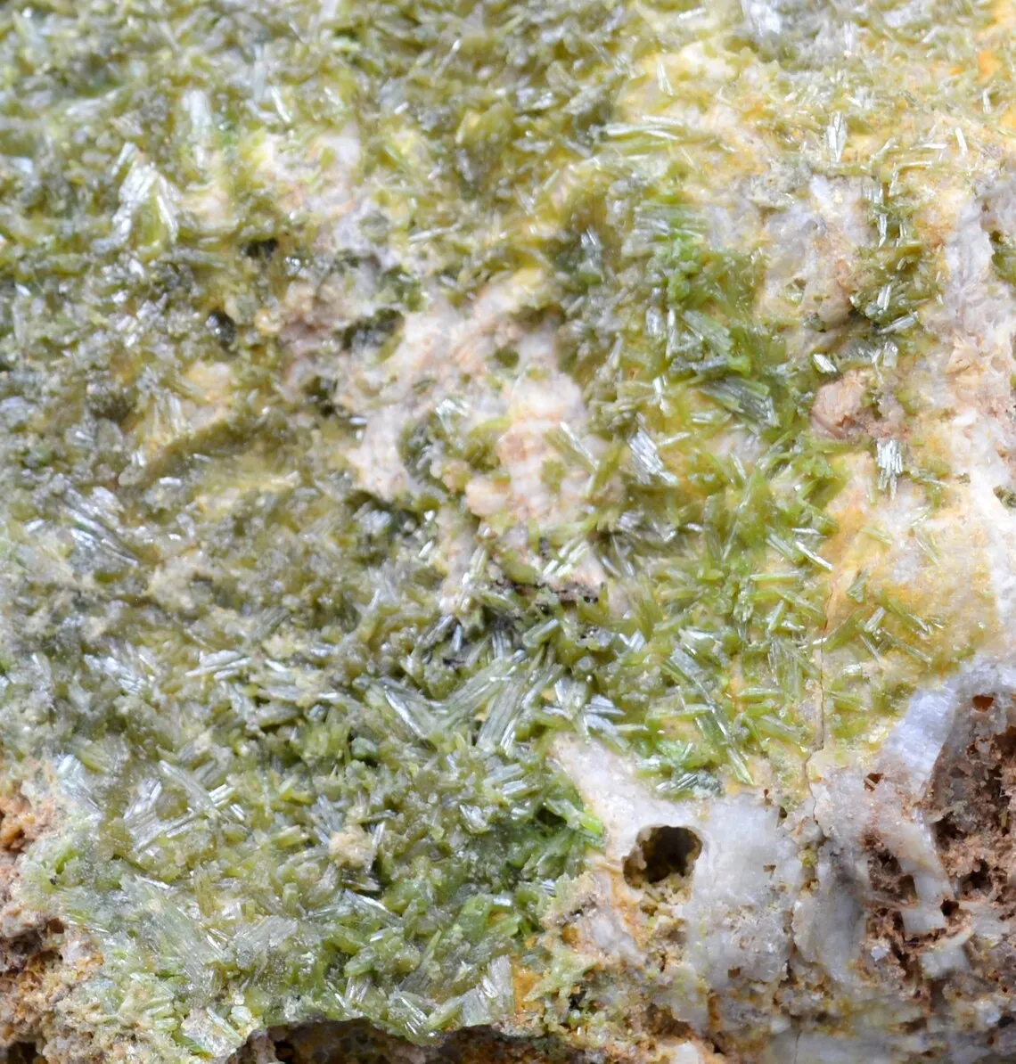 Pyromorphite 1635 grams - Steinbach, Cernay, Haut-Rhin, Grand Est, France - image 5