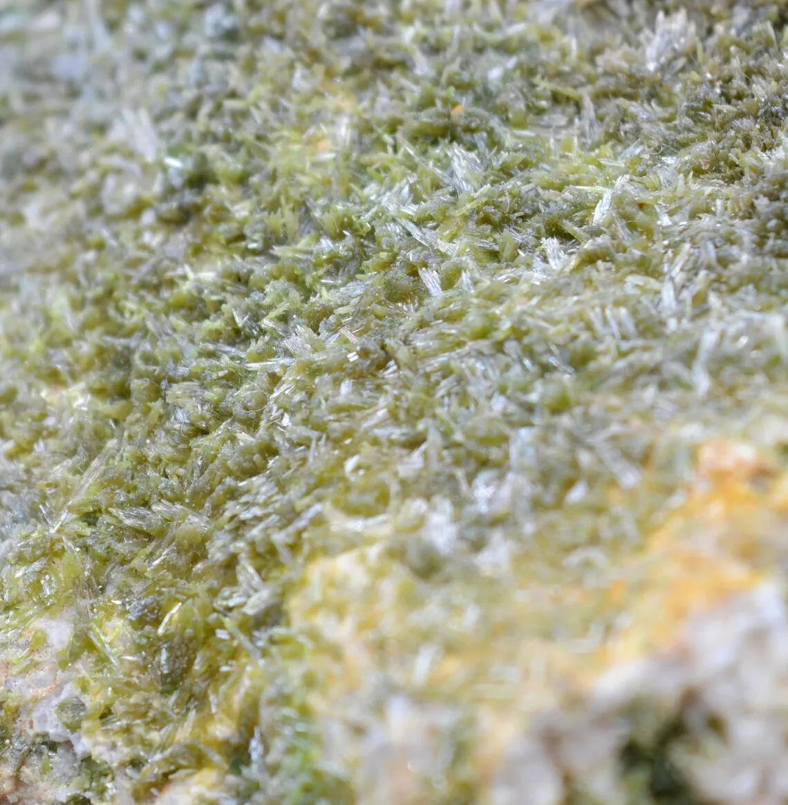 Pyromorphite 1635 grams - Steinbach, Cernay, Haut-Rhin, Grand Est, France - image 6