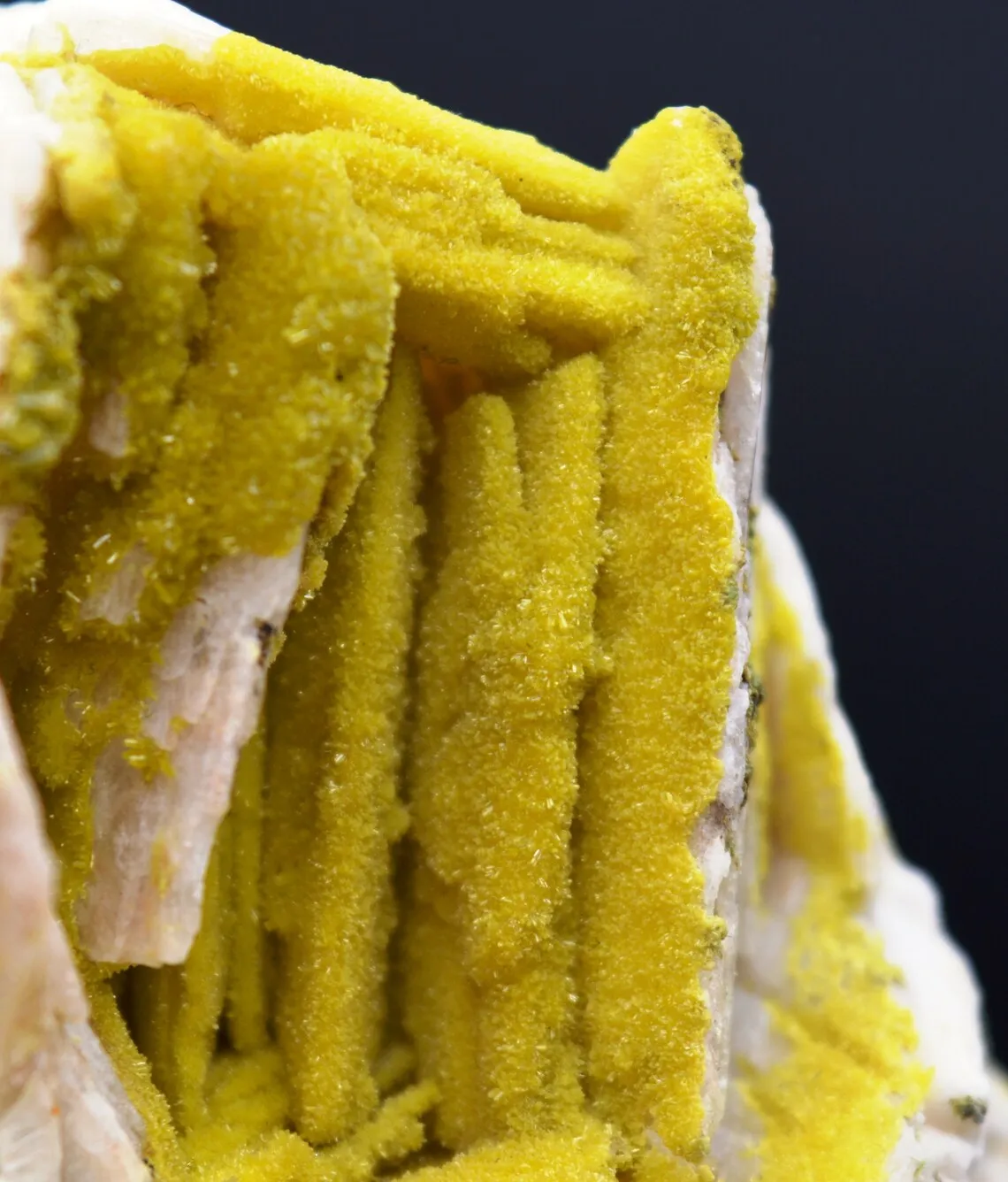 Pyromorphite 726 gr - Saint Exupéry les Roches - A89 construction site - Corrèze, France - image 6