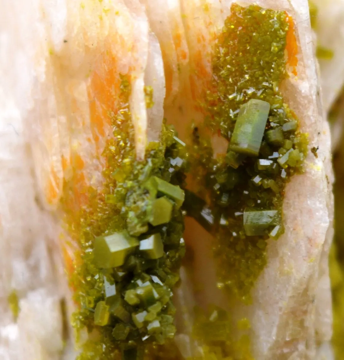 Pyromorphite 726 gr - Saint Exupéry les Roches - A89 construction site - Corrèze, France - image 5