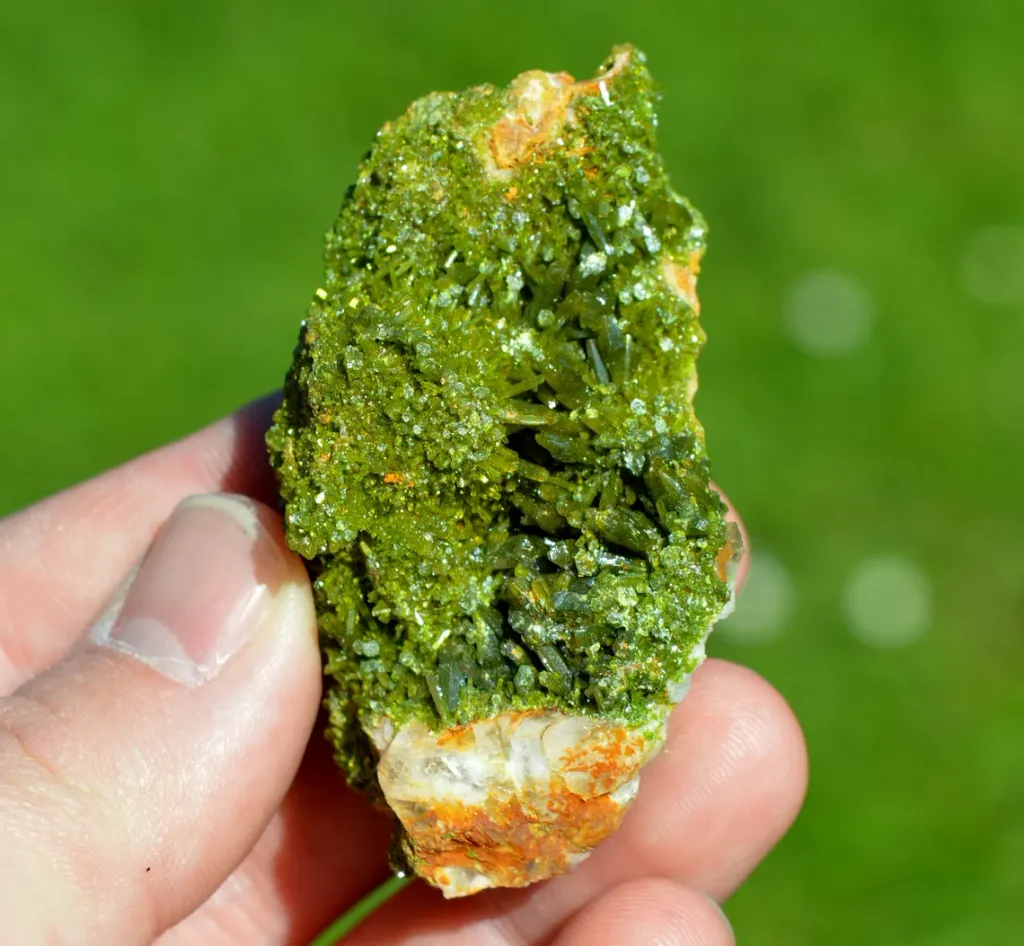 Pyromorphite 83 grams - Le Rossignol Mine, Chaillac Mines, Chaillac, Le Blanc, Indre, France image