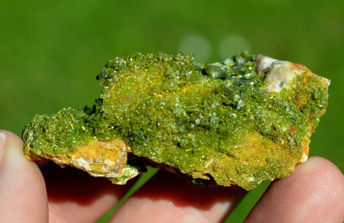 Pyromorphite 83 grams - Le Rossignol Mine, Chaillac Mines, Chaillac, Le Blanc, Indre, France - image 6