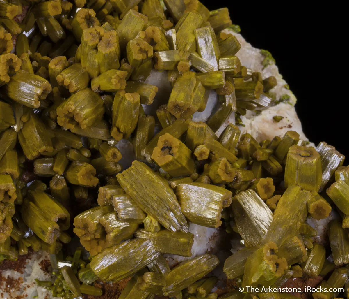 Pyromorphite and Barite - image 5