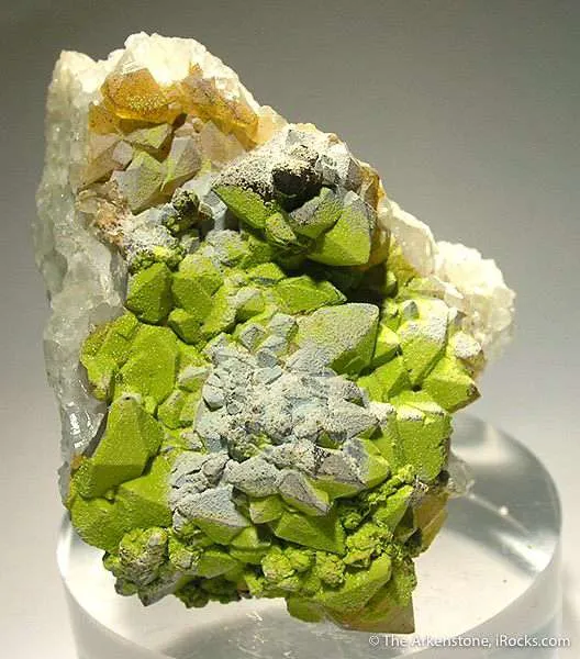 Pyromorphite and Quartz - image 1