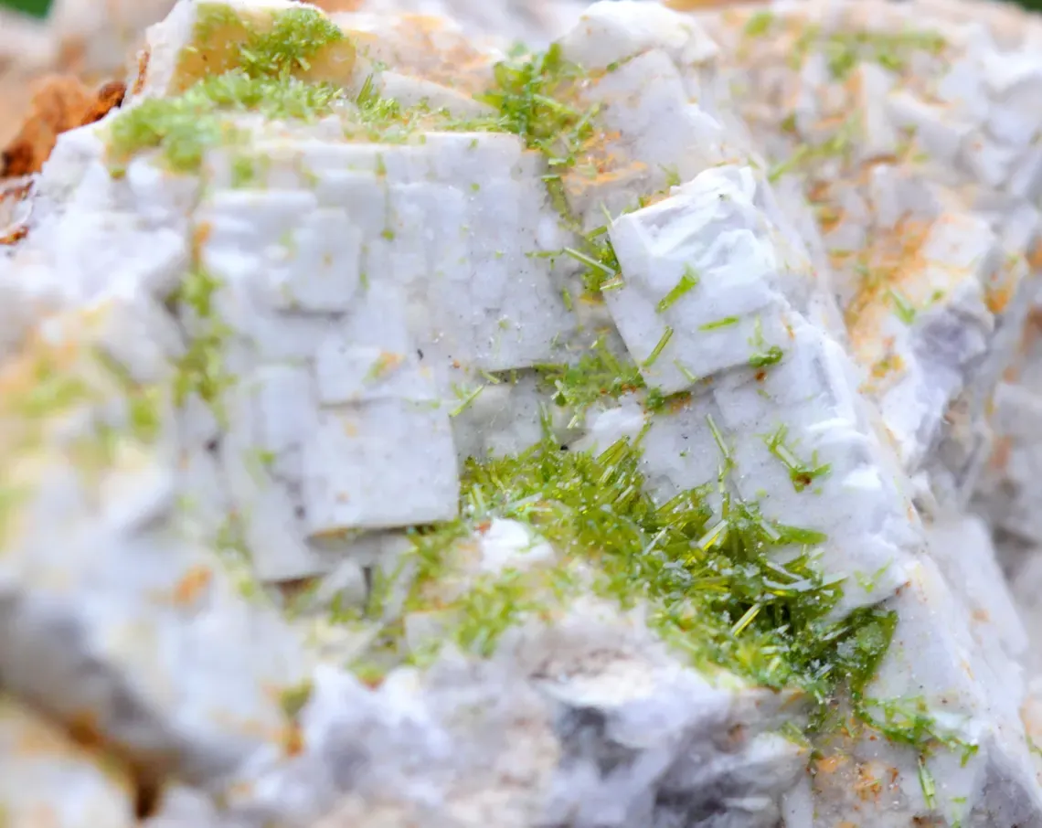 Pyromorphite Barite Fluorite 1170 grams - Chaillac Mine, Indre, Centre-Val de Loire, France - image 1