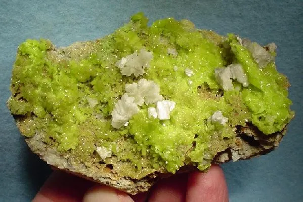 Pyromorphite, Cerussite image